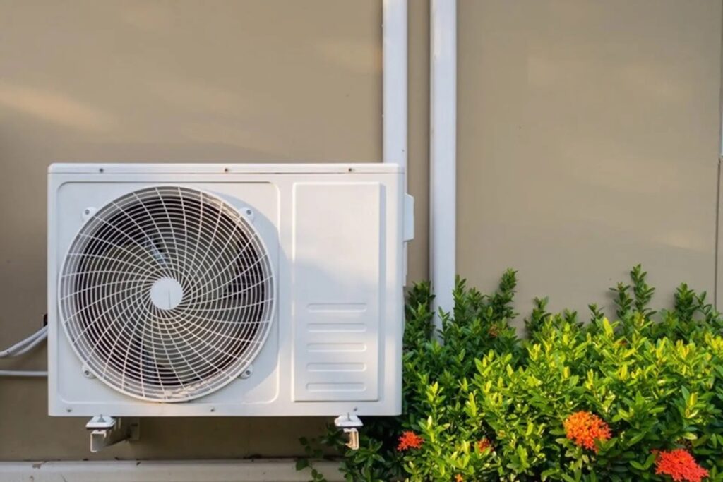 Cục nóng điều hòa không chạy nhưng vẫn mát có phải là lỗi không?