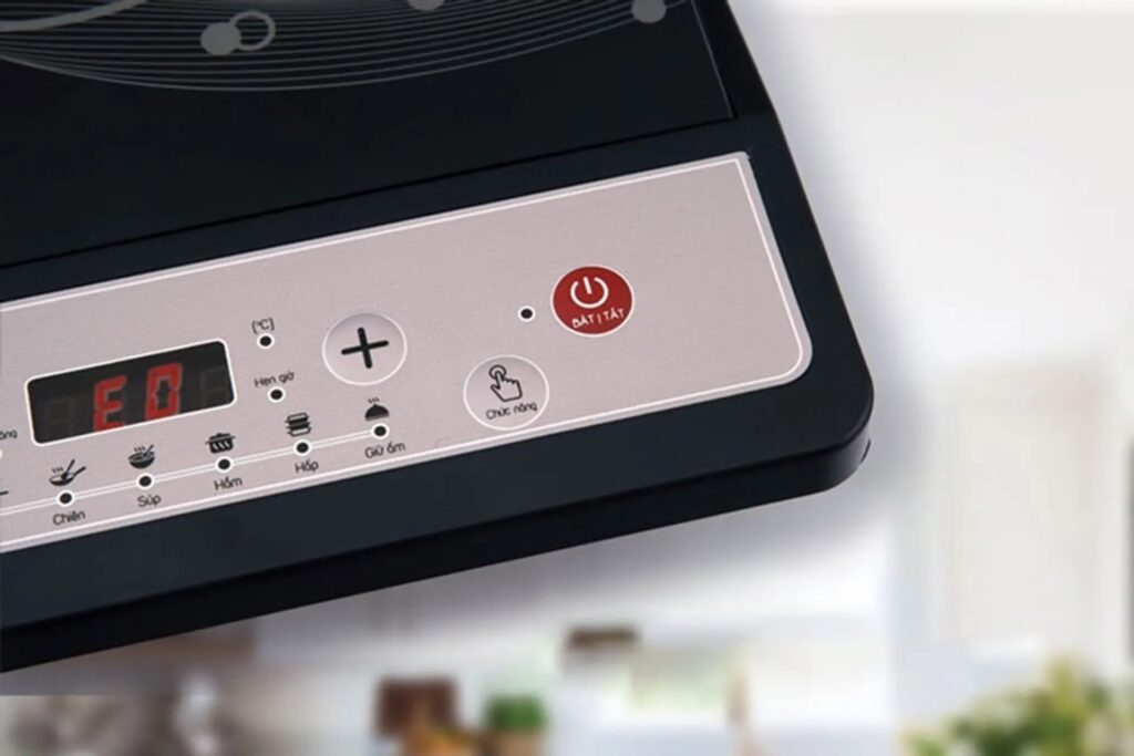 Dấu hiệu nhận biết bếp điện từ báo lỗi E0
