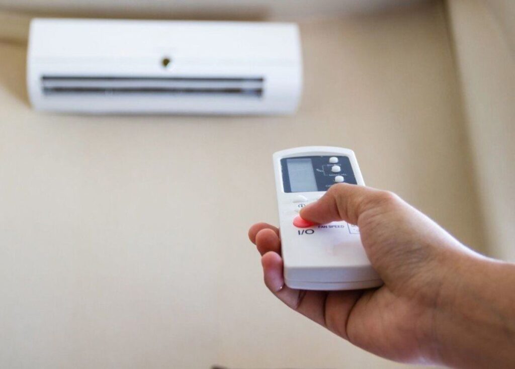Hướng dẫn các bước tự kiểm tra khi điều hòa không mát tại nhà