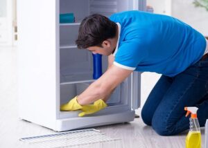 Tủ lạnh chảy nước: Nguyên nhân và cách khắc phục dứt điểm ngay tại nhà
